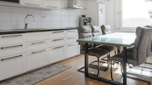 Apartments in Husie - photo 3