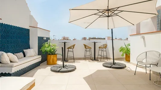 Rooms in Málaga - photo 10