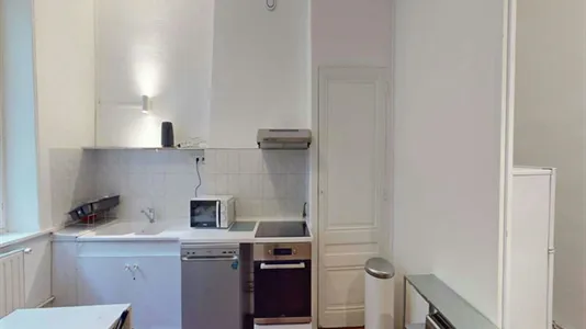Rooms in Lyon - photo 5