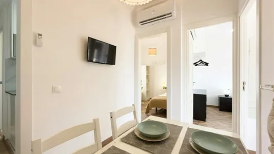 Rooms in Barcelona Eixample - photo 8