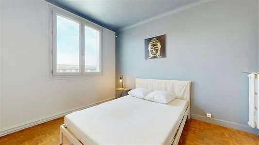 Rooms in Clermont-Ferrand - photo 3