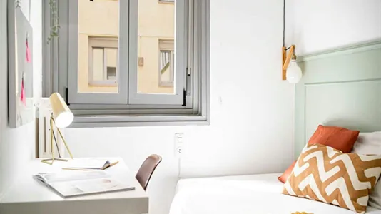 Rooms in Madrid Centro - photo 1