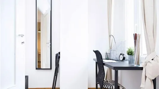 Rooms in Milano Zona 8 - Fiera, Gallaratese, Quarto Oggiaro - photo 5