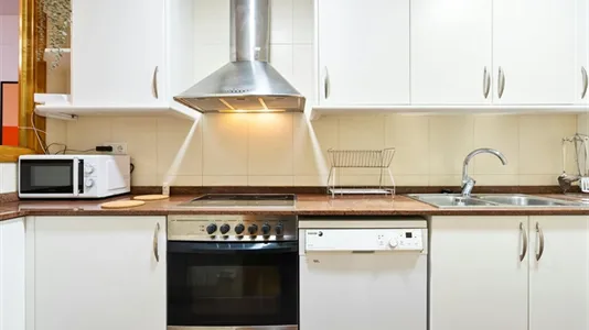 Rooms in Barcelona Gràcia - photo 10