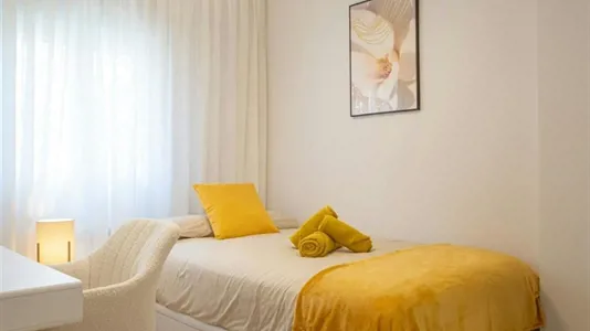 Rooms in Zaragoza - photo 1