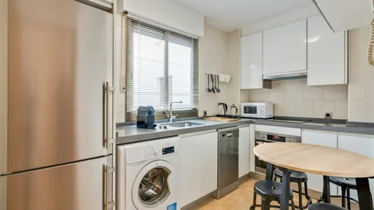 Rooms in Madrid Centro - photo 6