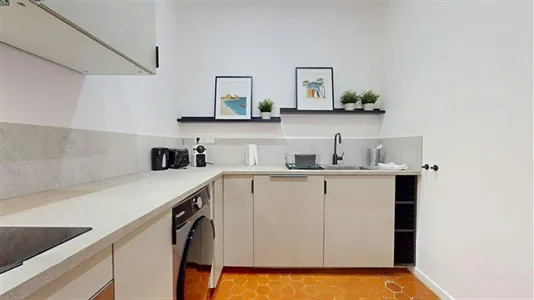 Apartments in Toulon - photo 7