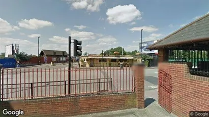 Rooms for rent in London W3 - Photo from Google Street View