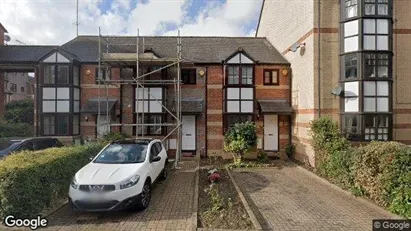 Apartments for rent in Reading - Berkshire - Photo from Google Street View