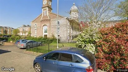 Apartments for rent in London N11 - Photo from Google Street View