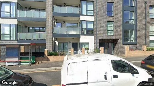 Apartments for rent in London N11 - Photo from Google Street View