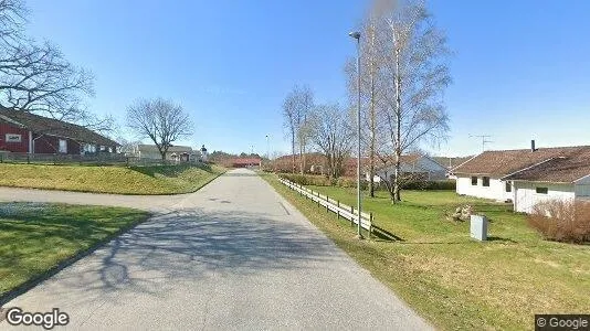 Apartments for rent in Mark - Photo from Google Street View