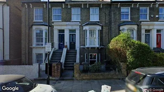 Apartments for rent in London E8 - Photo from Google Street View