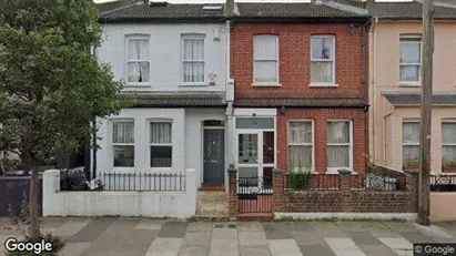 Rooms for rent in London W6 - Photo from Google Street View