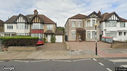 Apartments for rent in London NW4 - Photo from Google Street View