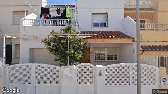 Apartments for rent in Cartagena - Photo from Google Street View