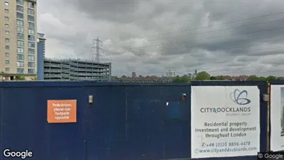 Apartments for rent in London E16 - Photo from Google Street View