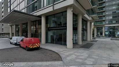 Apartments for rent in London E14 - Photo from Google Street View