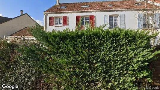 Apartments for rent in Pontoise - Photo from Google Street View