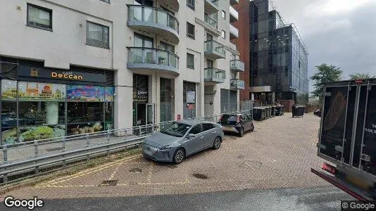 Apartments for rent in London E14 - Photo from Google Street View
