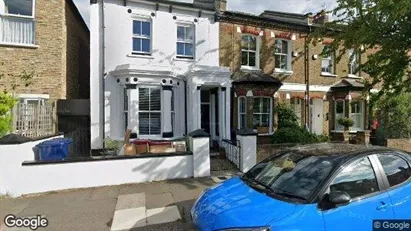 Apartments for rent in London W4 - Photo from Google Street View