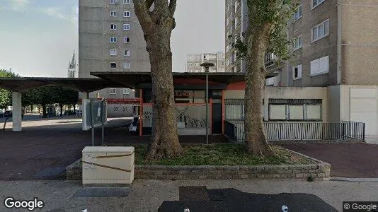 Apartments for rent in L'Haÿ-les-Roses - Photo from Google Street View