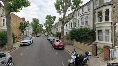 Rooms for rent in London W6 - Photo from Google Street View