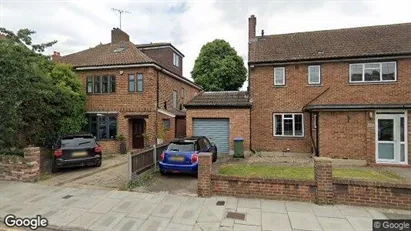 Apartments for rent in Richmond - Surrey - Photo from Google Street View