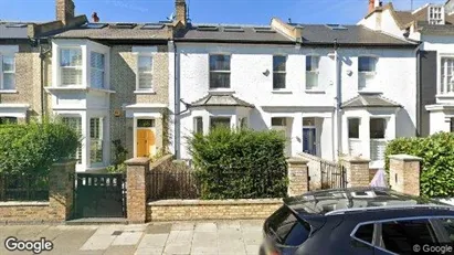 Apartments for rent in London W12 - Photo from Google Street View