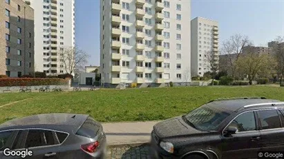 Apartments for rent in Frankfurt Süd - Photo from Google Street View
