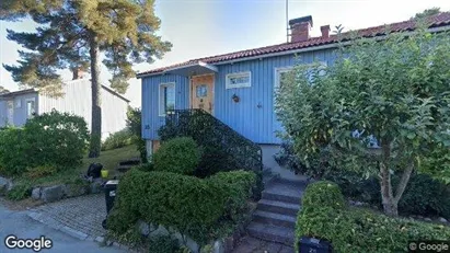 Apartments for rent in Stockholm West - Photo from Google Street View