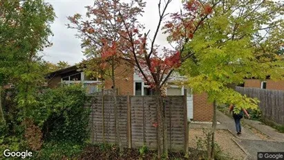 Apartments for rent in Milton Keynes - Buckinghamshire - Photo from Google Street View