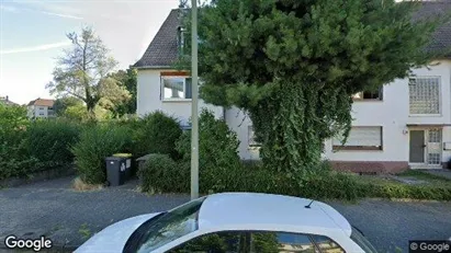 Apartments for rent in Frankfurt Mitte-West - Photo from Google Street View