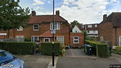 Apartments for rent in London W3 - Photo from Google Street View
