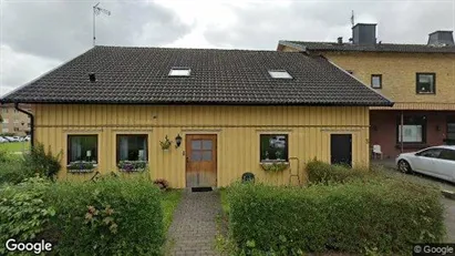 Apartments for rent in Mark - Photo from Google Street View