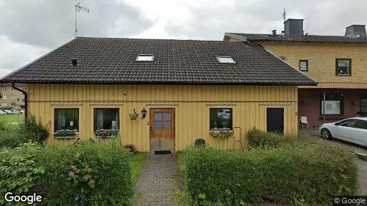 Apartments for rent in Mark - Photo from Google Street View