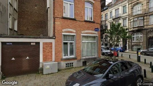 Apartments for rent in Brussels Elsene - Photo from Google Street View