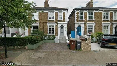 Apartments for rent in London W4 - Photo from Google Street View