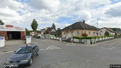 Apartments for rent in Hausleiten - Photo from Google Street View Apartments for rent in Hausleiten - Photo from Google Street View
