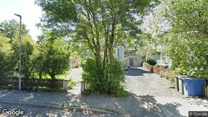 Apartments for rent in Reykjavík Laugardalur - Photo from Google Street View Apartments for rent in Reykjavík Laugardalur - Photo from Google Street View