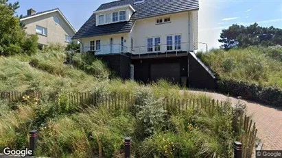 Apartments for rent in Noordwijk - Photo from Google Street View Apartments for rent in Noordwijk - Photo from Google Street View