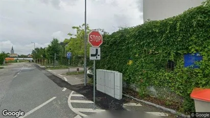 Apartments for rent in Großweikersdorf - Photo from Google Street View Apartments for rent in Großweikersdorf - Photo from Google Street View