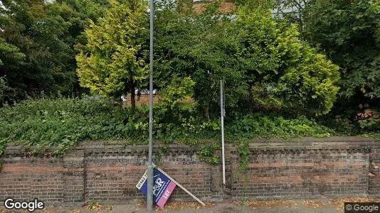 Apartments for rent in Luton - Bedfordshire - Photo from Google Street View