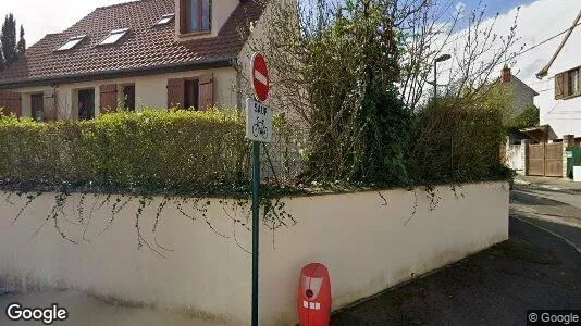 Apartments for rent in Pontoise - Photo from Google Street View