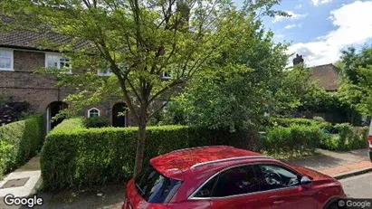 Apartments for rent in London N2 - Photo from Google Street View