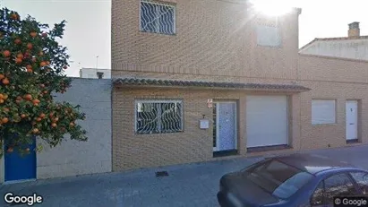 Apartments for rent in Moglia - Photo from Google Street View