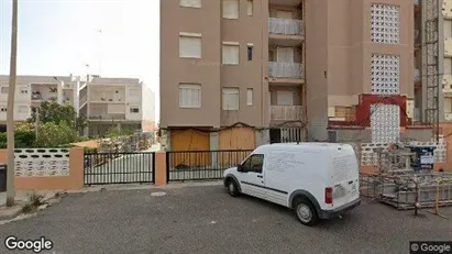 Apartments for rent in El Perellonet - Photo from Google Street View