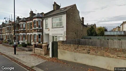 Apartments for rent in London W4 - Photo from Google Street View