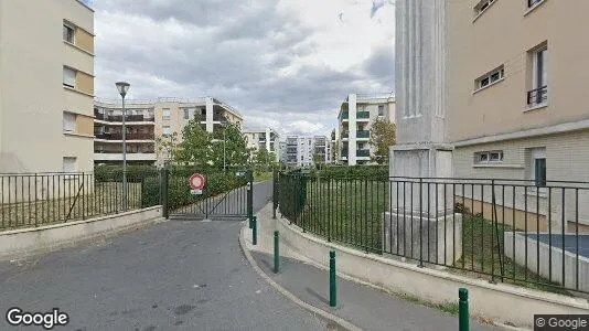 Apartments for rent in Évry - Photo from Google Street View