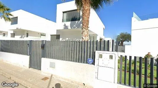 Apartments for rent in Alicante/Alacant - Photo from Google Street View